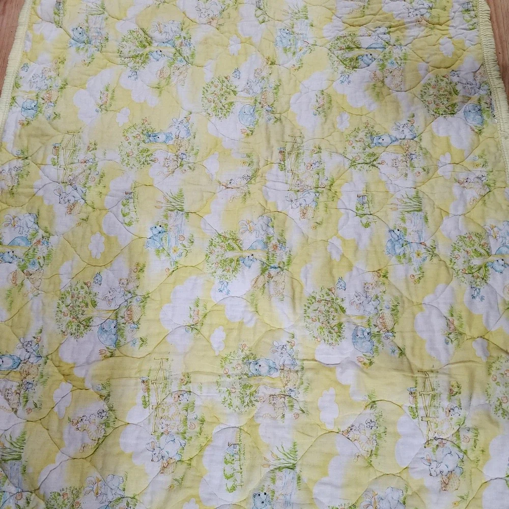 Vintage Dundee Mills Baby Blanket Quilted Yellow Nursery Bear Bunny 35x42